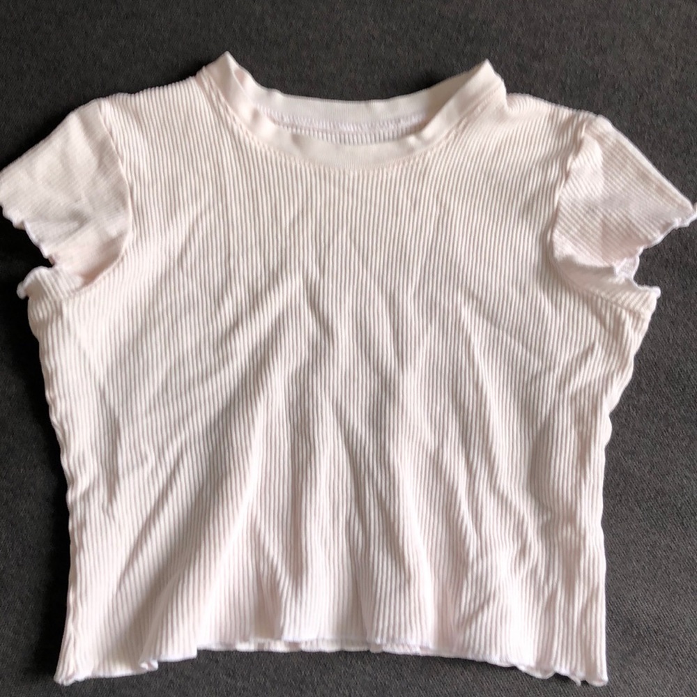 Short sleeve light pink top